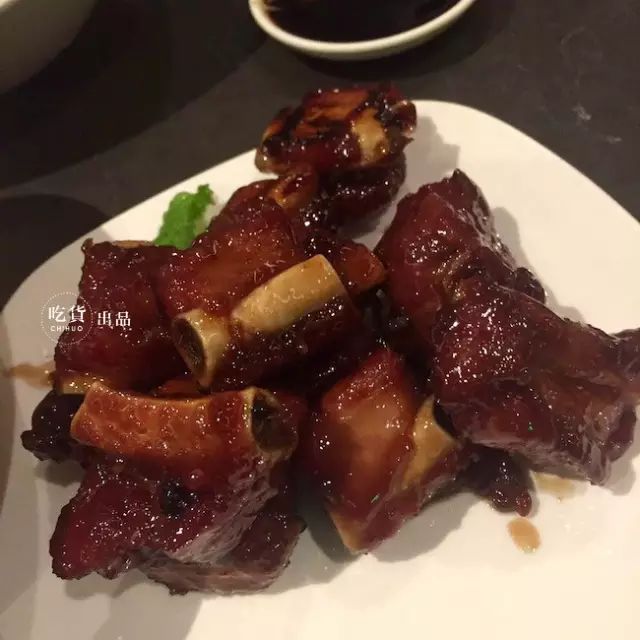 明天吃什么 | 内脏类川菜PK炭火烤肉， 哪一款才让你念念不忘